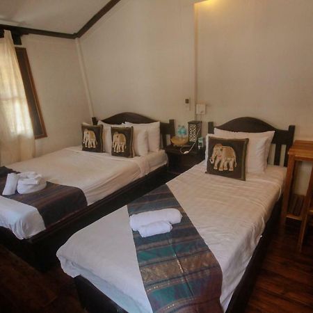 Pakam Guesthouse 루앙프라방 외부 사진
