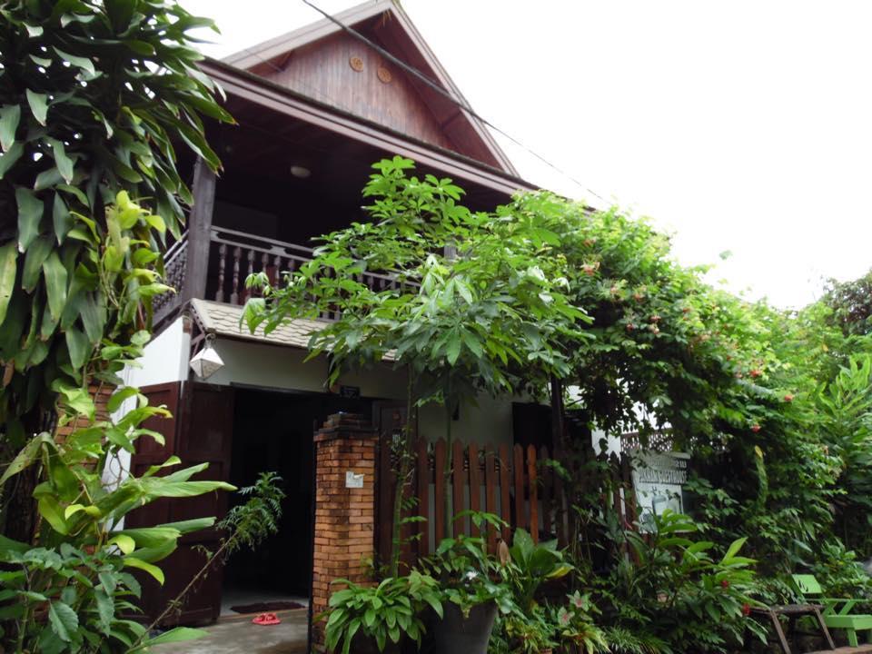 Pakam Guesthouse 루앙프라방 외부 사진